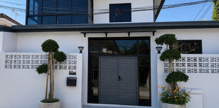 Maison à Pattaya, Thaïlande 4 chambres № 183061
