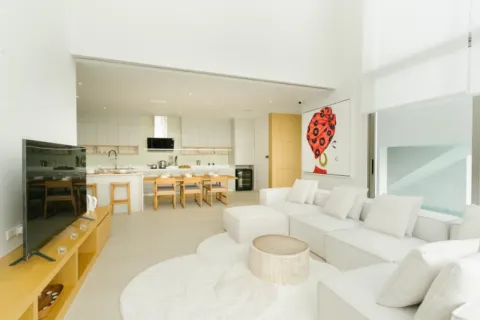 Villa in Phuket, Thailand 3 bedrooms № 150392 - photo 2