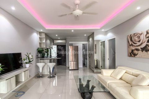 Condo in Bang Lamung, Thailand, 2 bedrooms № 150395 - photo 4