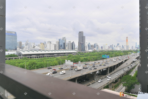 Condo in Bangkok, Thailand, 1 bedroom  № 194583 - photo 10