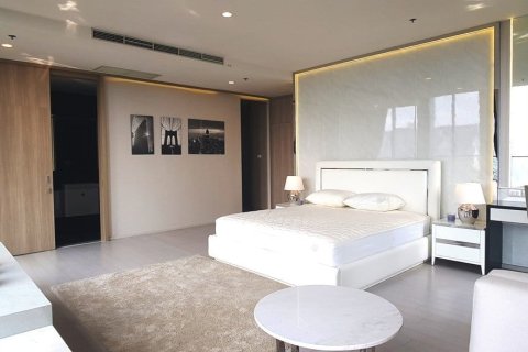 Condo in Bangkok, Thailand, 3 bedrooms № 157476 - photo 6