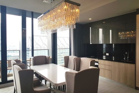 Condo in Bangkok, Thailand, 3 bedrooms № 157476 - photo 12