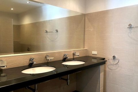 House in Pattaya, Thailand 4 bedrooms № 157470 - photo 9