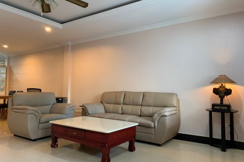 House in Pattaya, Thailand 2 bedrooms № 157471 - photo 17