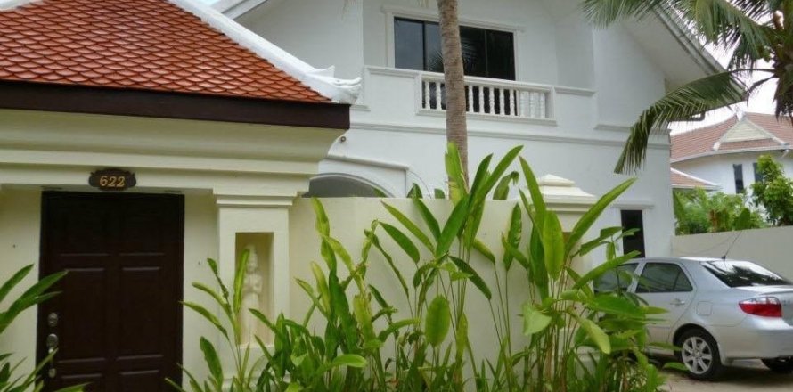 House in Pattaya, Thailand 3 bedrooms № 157473