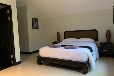 House in Pattaya, Thailand 3 bedrooms № 157473 - photo 11