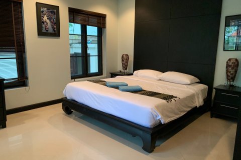 House in Pattaya, Thailand 3 bedrooms № 157473 - photo 3