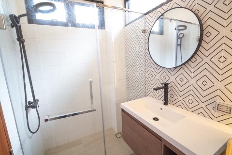 House in Bangkok, Thailand 6 bedrooms № 157474 - photo 3