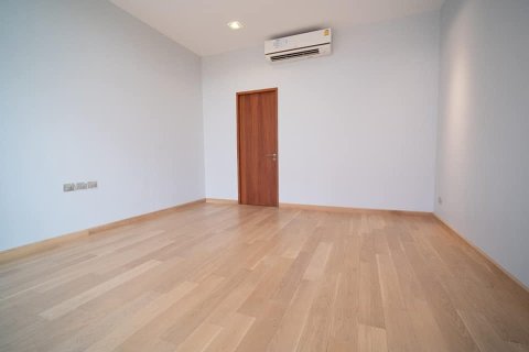 House in Bangkok, Thailand 6 bedrooms № 157474 - photo 25