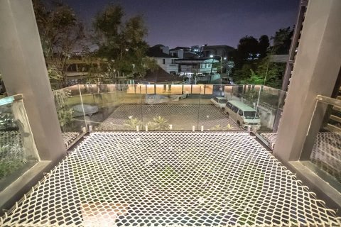 House in Bangkok, Thailand 6 bedrooms № 157474 - photo 5