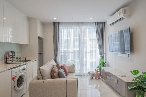 Studio in the Condo in Watthana, Bangkok, Thailand  № 161579 - photo 6