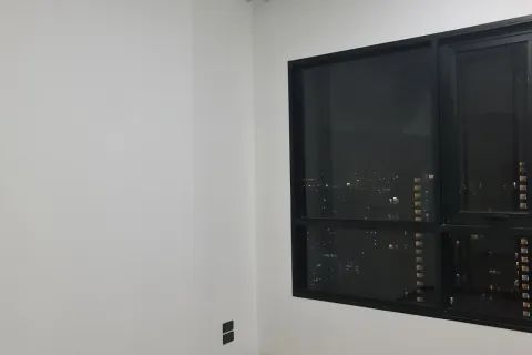 Studio in the Condo in Watthana, Bangkok, Thailand  № 161584 - photo 2