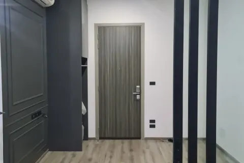 Studio in the Condo in Watthana, Bangkok, Thailand  № 161584