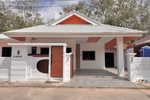 House in Phuket, Thailand 4 bedrooms № 161581 - photo 18