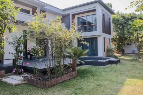 Villa in Chiang Mai, Thailand 3 bedrooms № 162786 - photo 13