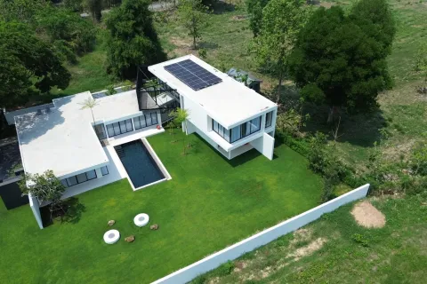 Villa in Chiang Mai, Thailand 4 bedrooms № 162784 - photo 1