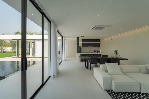 Villa in Chiang Mai, Thailand 4 bedrooms № 162784 - photo 16