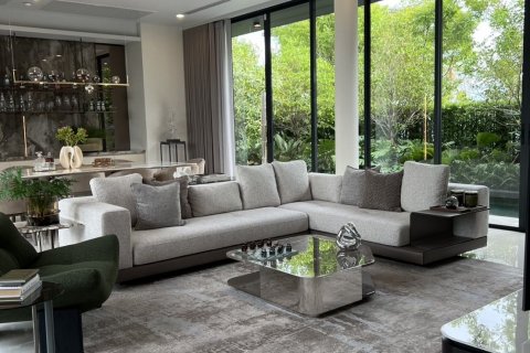 Maison à Bang Kaeo, Thaïlande 5 chambres № 140527