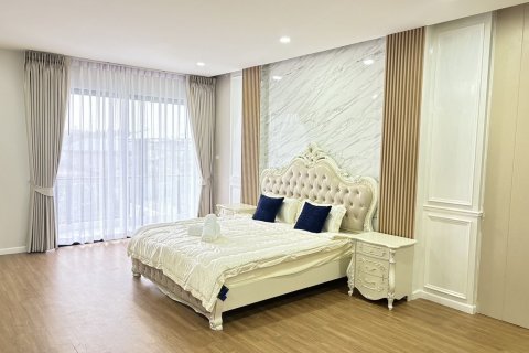 Villa in Pattaya, Thailand 4 bedrooms № 140529 - photo 10