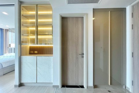 Studio dans le Condo à Huai Khwang, Bangkok, Thaïlande  № 173545 - photo 5