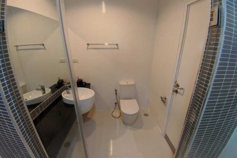 Кондоминиум с 3 спальнями в Бангкапи, Бангкок, Таиланд № 173540 - фото 5