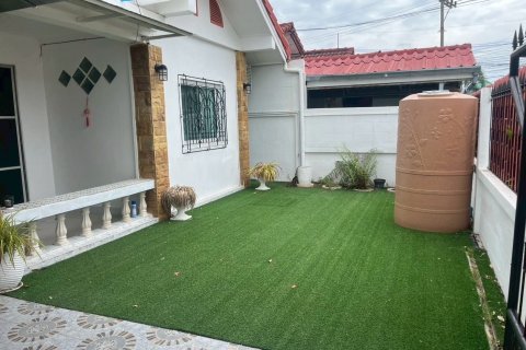 House in Pattaya, Thailand 3 bedrooms № 173546 - photo 2