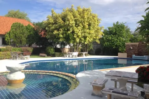 House in Pattaya, Thailand 3 bedrooms № 173543 - photo 4