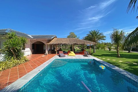 Haus in Pran Buri, Thailand 5 Schlafzimmer № 221868 - Foto 2