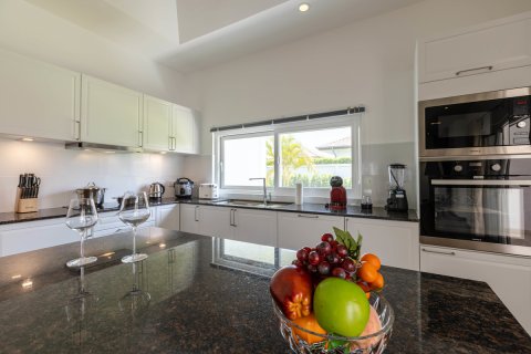 Villa in Sam Roi Yot, Thailand 4 Schlafzimmer № 221867 - Foto 28