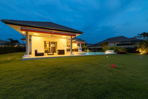 Villa in Sam Roi Yot, Thailand 4 Schlafzimmer № 221867 - Foto 12