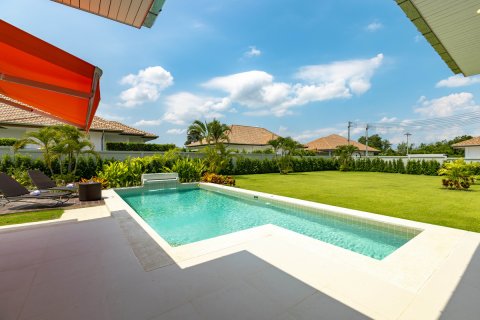Villa in Sam Roi Yot, Thailand 4 Schlafzimmer № 221867 - Foto 4
