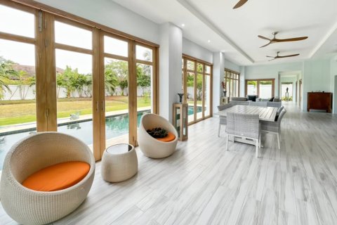 Villa in Pran Buri, Thailand 3 Schlafzimmer № 221865 - Foto 14