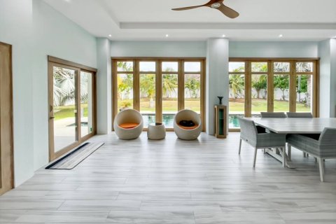 Villa in Pran Buri, Thailand 3 Schlafzimmer № 221865 - Foto 25