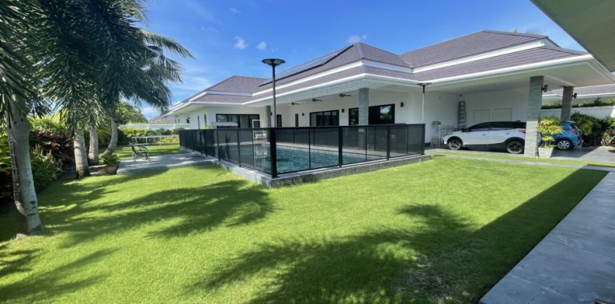 Villa in Cha-am, Thailand 4 Schlafzimmer № 221864