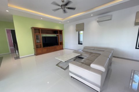 Villa in Cha-am, Thailand 4 Schlafzimmer № 221864 - Foto 4