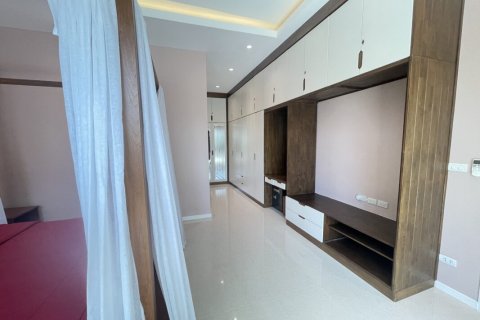 Villa in Cha-am, Thailand 4 Schlafzimmer № 221864 - Foto 13