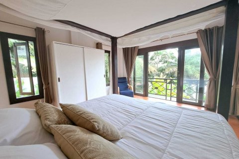 Villa in Phuket, Thailand 5 bedrooms № 136728 - photo 11
