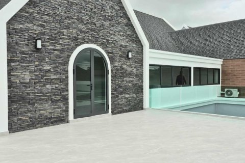 Villa in Pattaya, Thailand 4 bedrooms № 136734 - photo 26