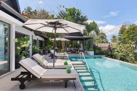 House in Phuket, Thailand 5 bedrooms № 180389 - photo 7