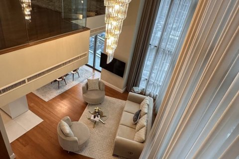 Condo in Bangkok, Thailand, 3 bedrooms  № 180388 - photo 13