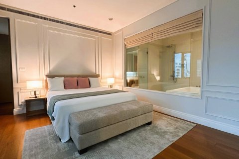 Condo in Bangkok, Thailand, 3 bedrooms  № 180388 - photo 16