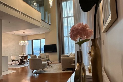 Condo in Bangkok, Thailand, 3 bedrooms  № 180388 - photo 7