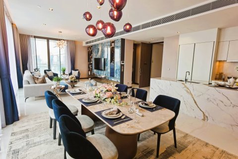 Condo in Bangkok, Thailand, 3 bedrooms  № 180390 - photo 3