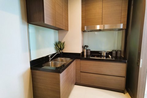 Condo in Bangkok, Thailand, 3 bedrooms  № 180390 - photo 19