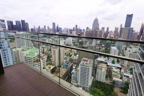 Condo in Bangkok, Thailand, 3 bedrooms  № 180390 - photo 5