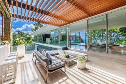 House in Phuket, Thailand 4 bedrooms № 180393 - photo 12