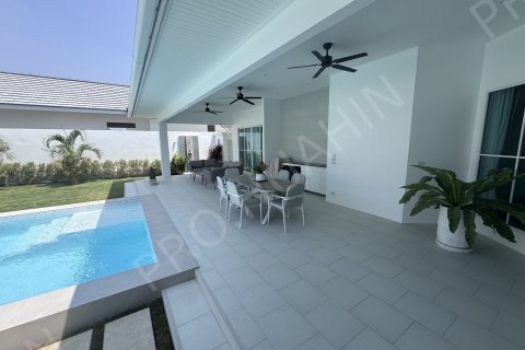 Villa in Hua Hin, Thailand 3 bedrooms № 194866 - photo 3