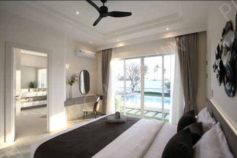 Villa in Hua Hin, Thailand 3 bedrooms № 194866 - photo 5