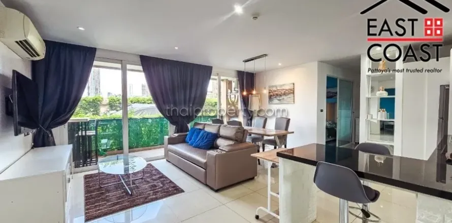 Condominio de 2 dormitorios en Jomtien Beach, Pattaya, Tailandia № 212145