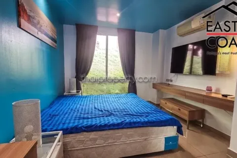 Condominio de 2 dormitorios en Jomtien Beach, Pattaya, Tailandia № 212145 - foto 11